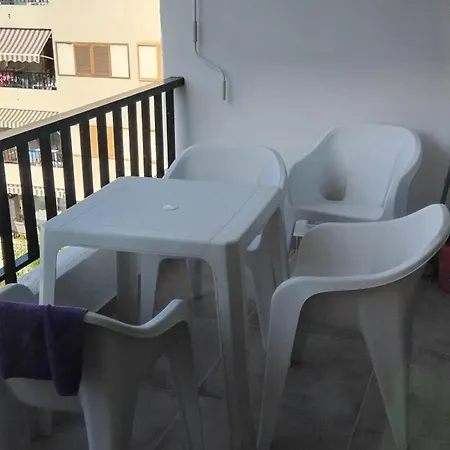 Cristianos Fayser Apartment *